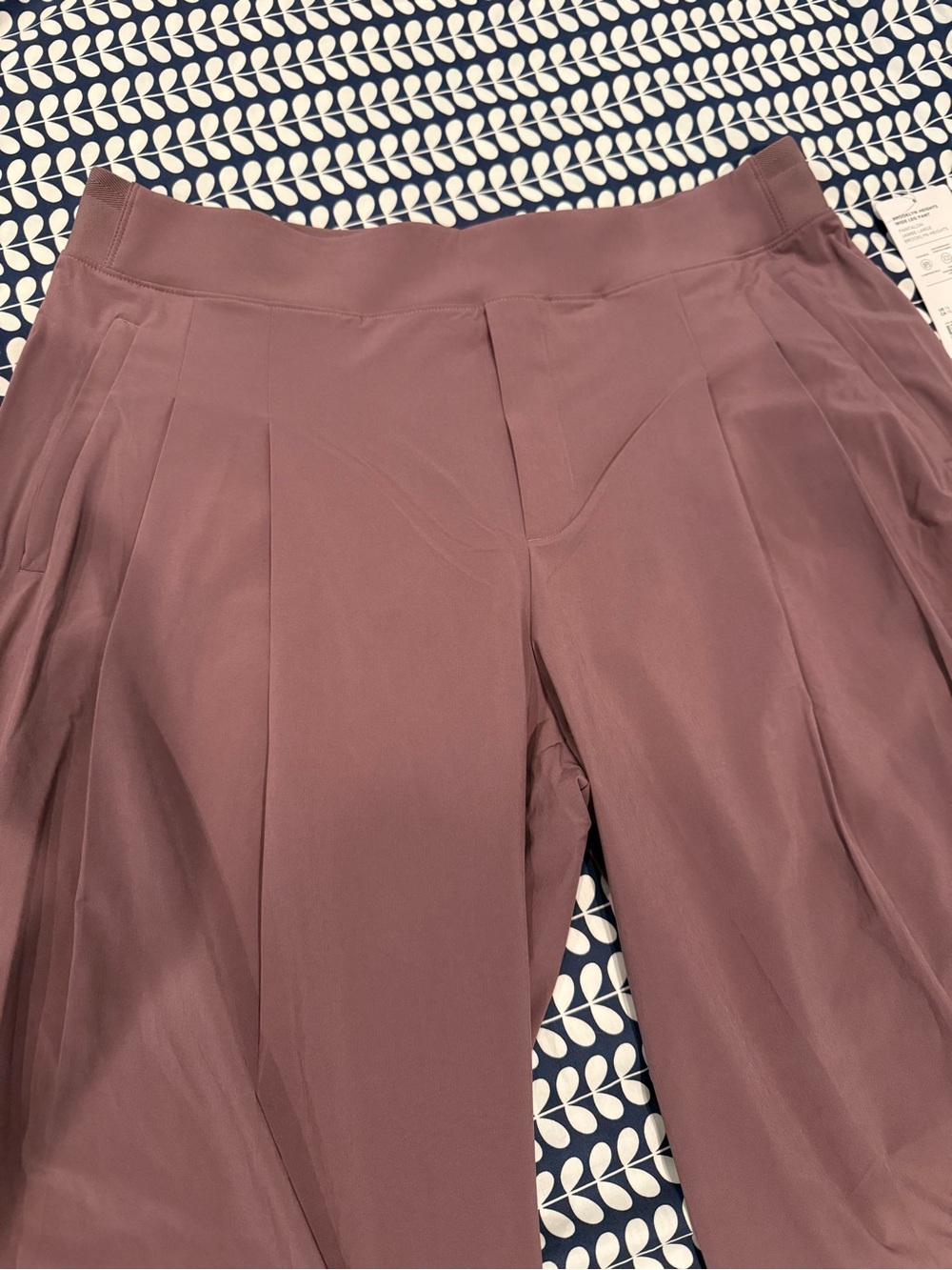 Athleta Dusty Mauve Pleated Wide-Leg Pants NWT Size 16